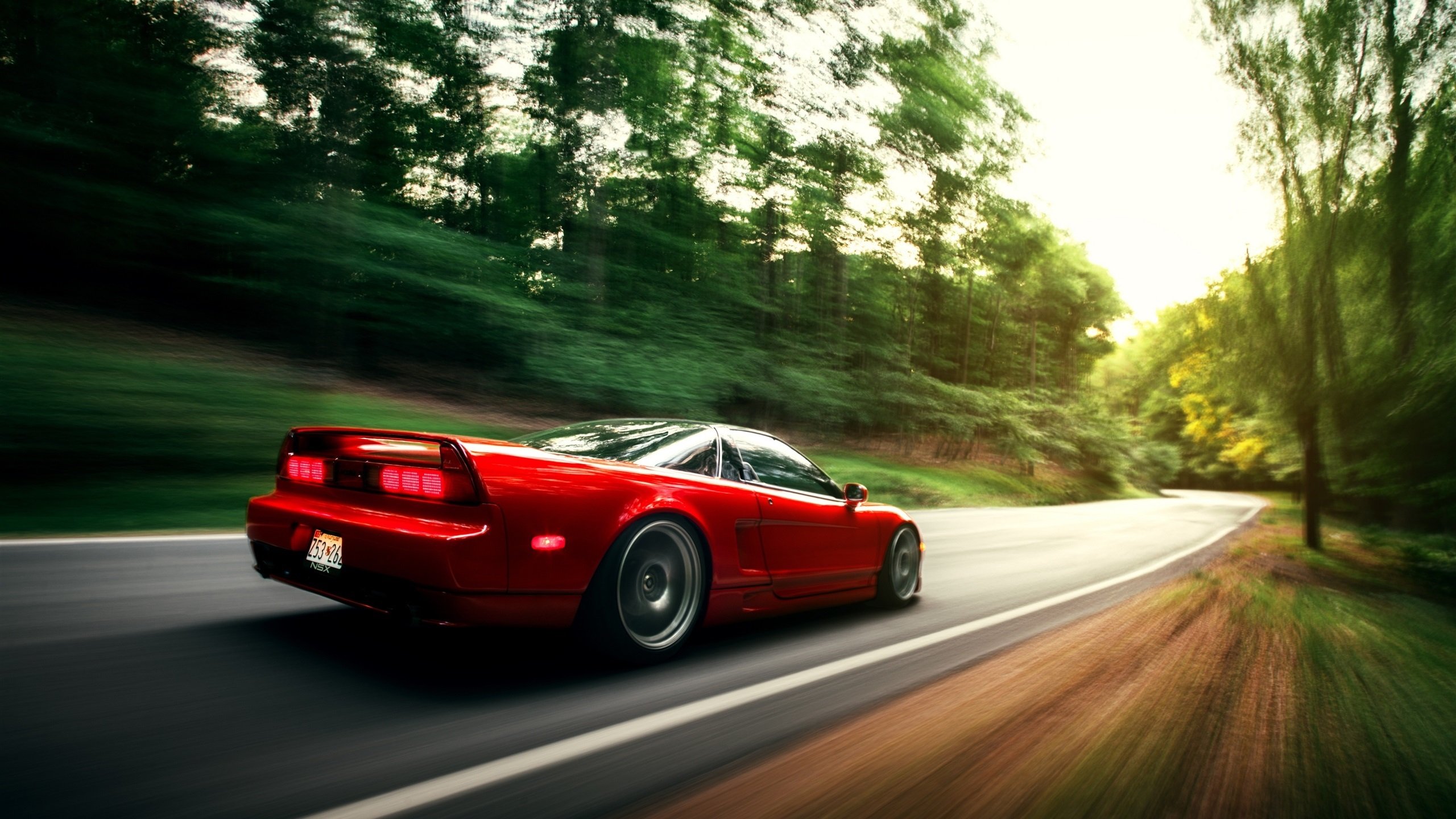 “夜幕追击:黑夜中的极速冲刺”,夜幕追击背景故事