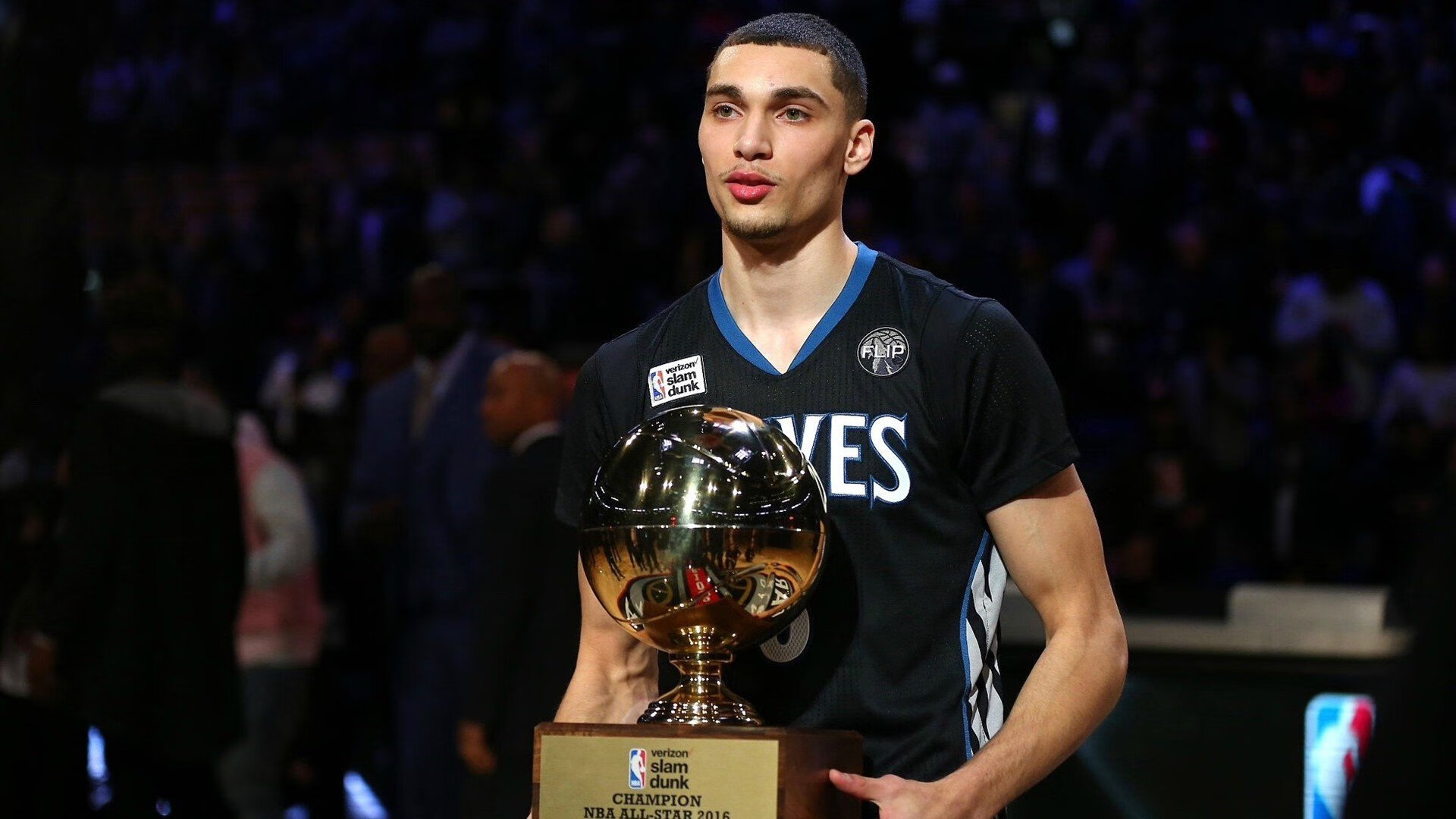 世界杯现场:惊险一刻一触即发,世界杯现场视频