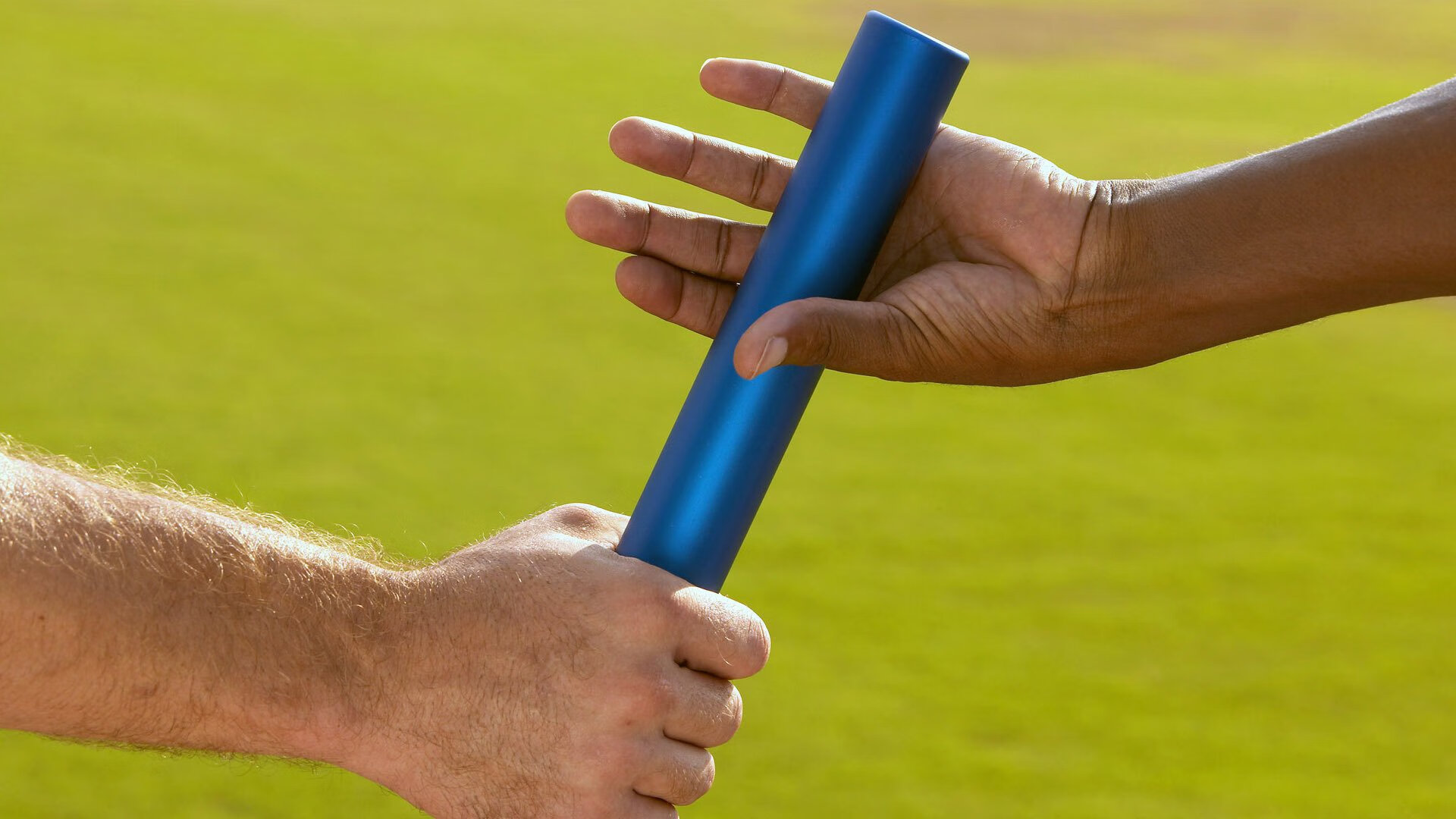 裁判争议判罚引发球员联名申诉,纪律委员会介入,裁判被球员群殴