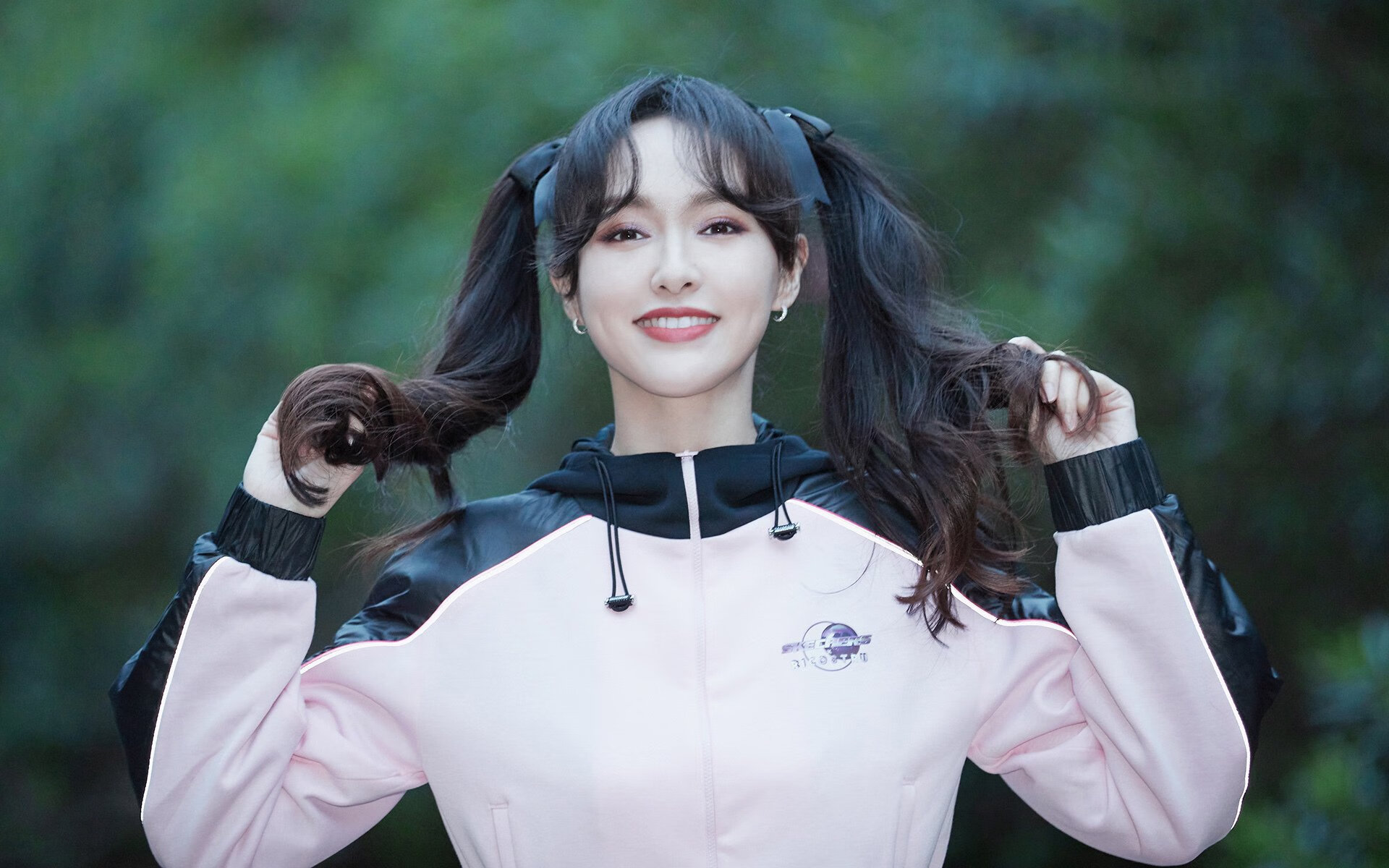 《2025英雄联盟全球总决赛,决赛现场火爆气氛震撼全场》,英雄联盟2020全球总决赛结果