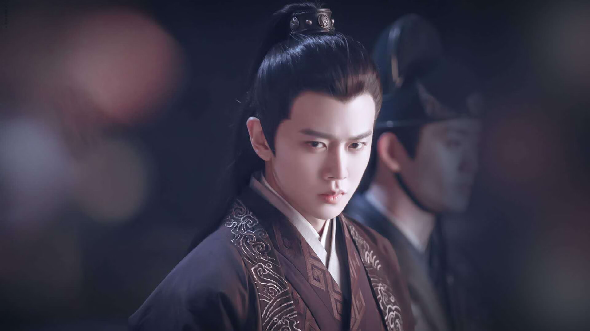 《读卖新闻》头版报道杭州亚运会开幕,关注日本代表团表现。,杭州亚运会新闻稿