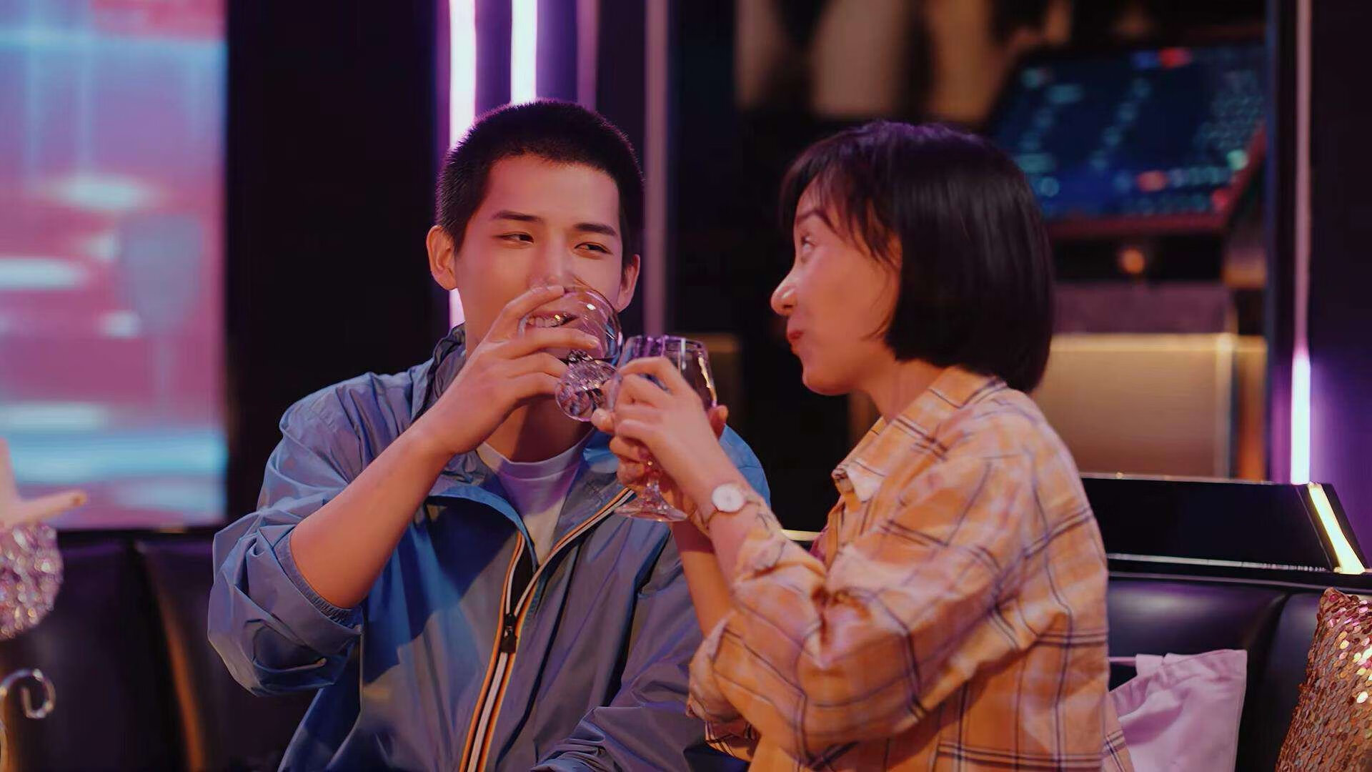 JiuyouAPP下载-剧烈竞争促使中超球队不断提高水平，竞争过于激烈的危害